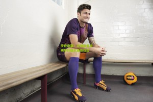 【星空体育app】传奇谢幕！足球巨星李明举行盛大退役仪式