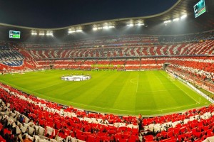 【星空体育app】季后赛激战正酣，豪门对决引爆篮球热潮